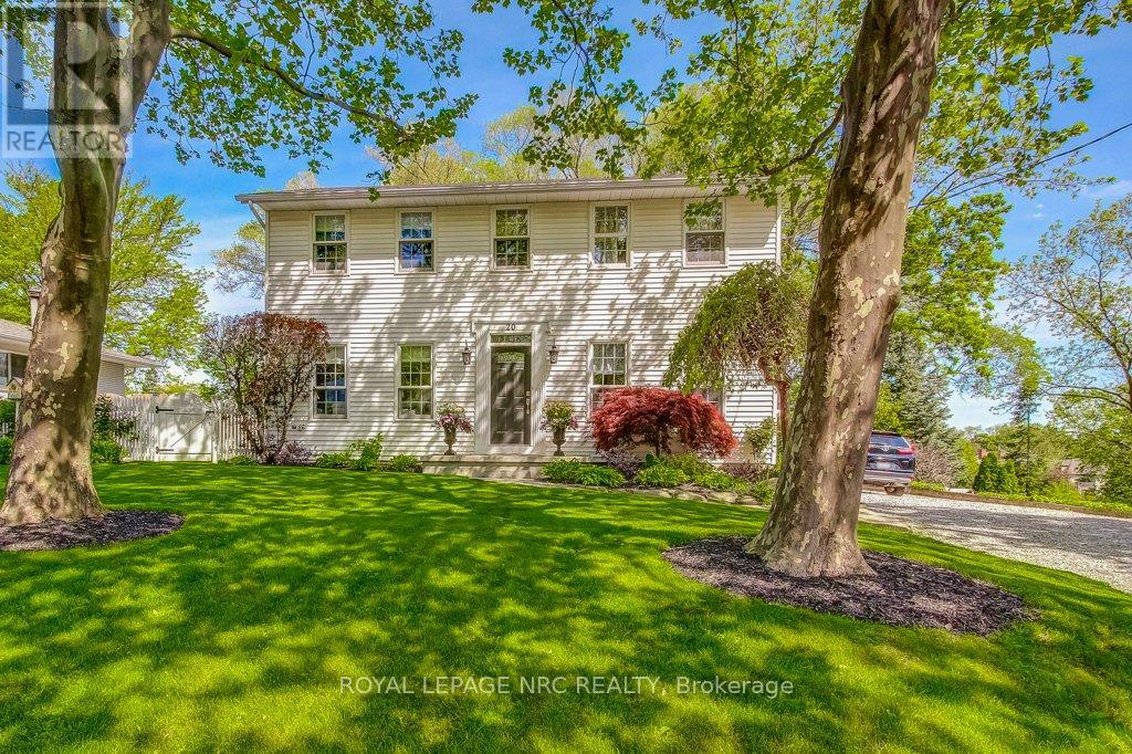 20 Dumfries Street, Niagara-On-The-Lake, Ontario  L0S 1J0 - Photo 2 - X12169520