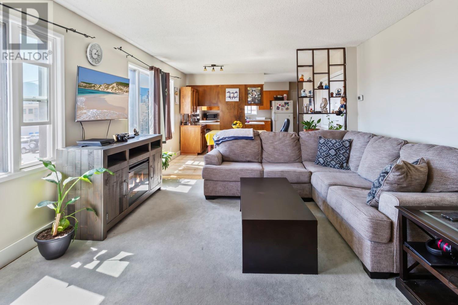 129 15th Avenue N, Creston, British Columbia V0B 1G0 - Photo 2 - 10348451