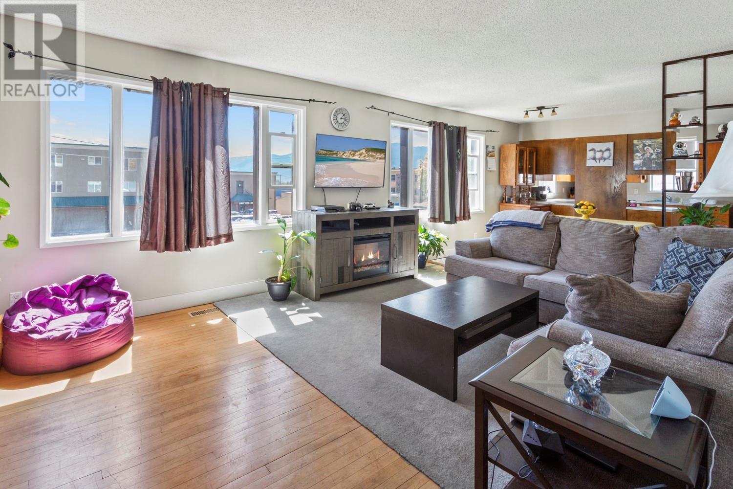 129 15th Avenue N, Creston, British Columbia V0B 1G0 - Photo 3 - 10348451