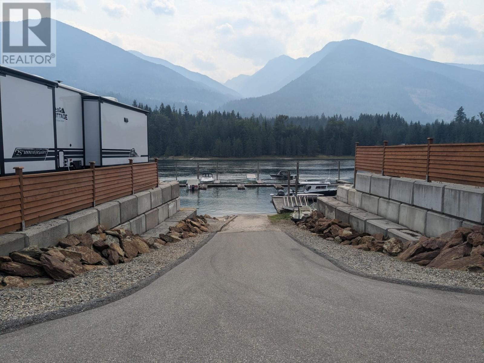 7298 3a Highway Unit# 3, Balfour, British Columbia  V1L 6S4 - Photo 11 - 10349090