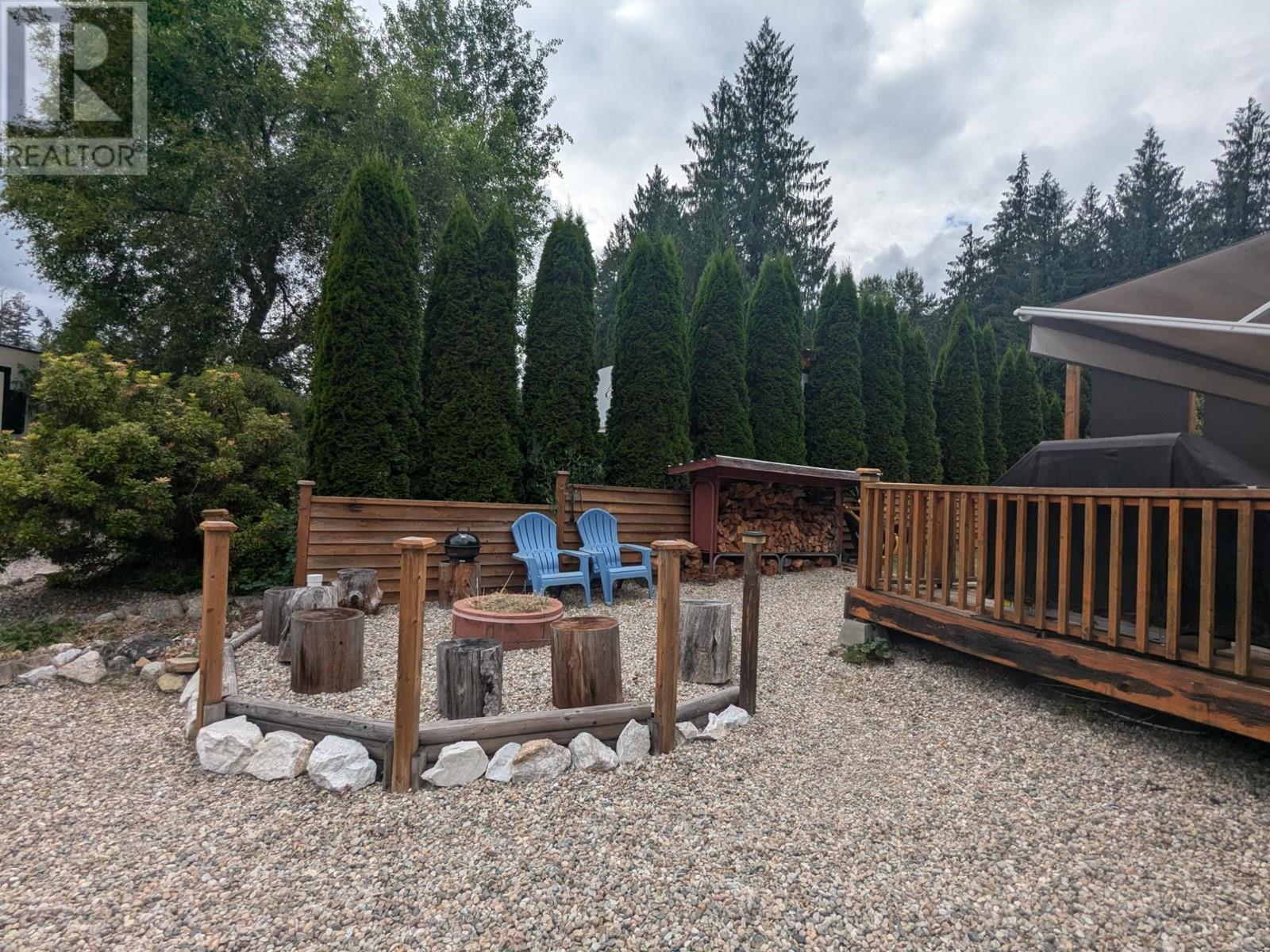 7298 3a Highway Unit# 3, Balfour, British Columbia  V1L 6S4 - Photo 2 - 10349090
