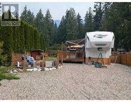 7298 3A Highway Unit# 3, balfour, British Columbia