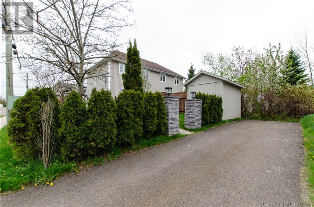 62 Christopher Crescent, Moncton, New Brunswick  E1G 0A5 - Photo 2 - NB119139