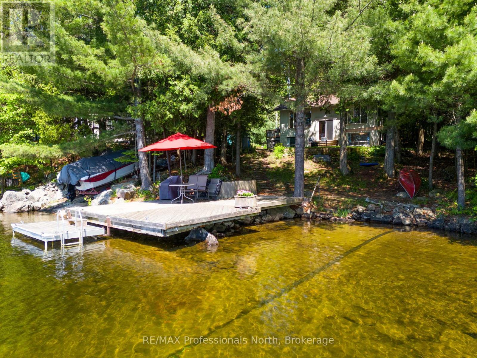 1014 REID LANE, Lake of Bays, Ontario