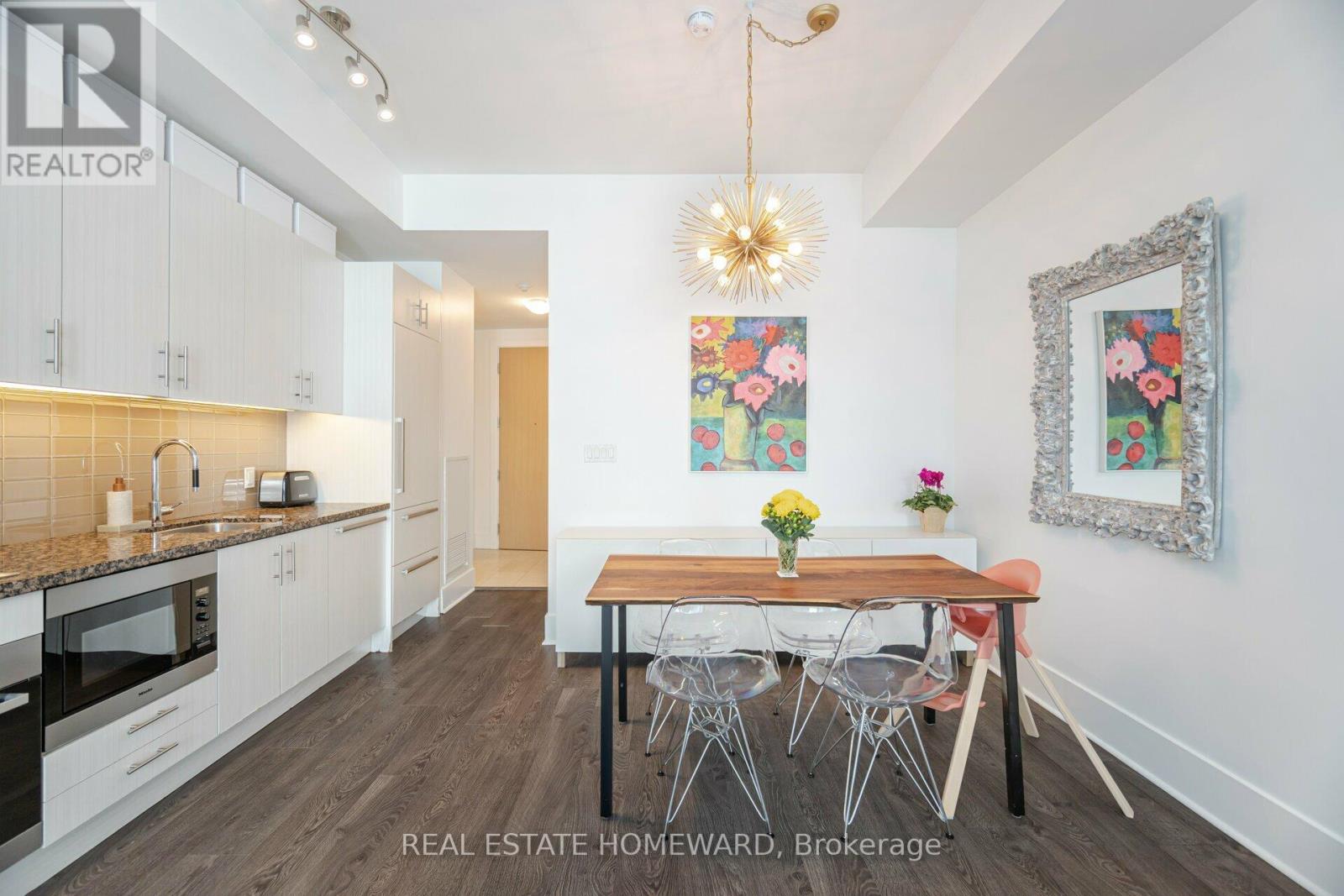 902 - 29 Queens Quay E, Toronto (Waterfront Communities), Ontario  M5E 0A4 - Photo 10 - C12169294