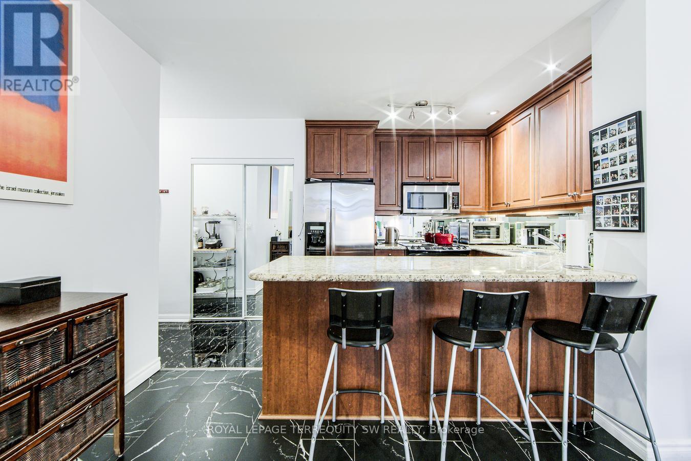 110 - 618 A Fleet Street, Toronto, Ontario  M5V 1B9 - Photo 11 - C12169327