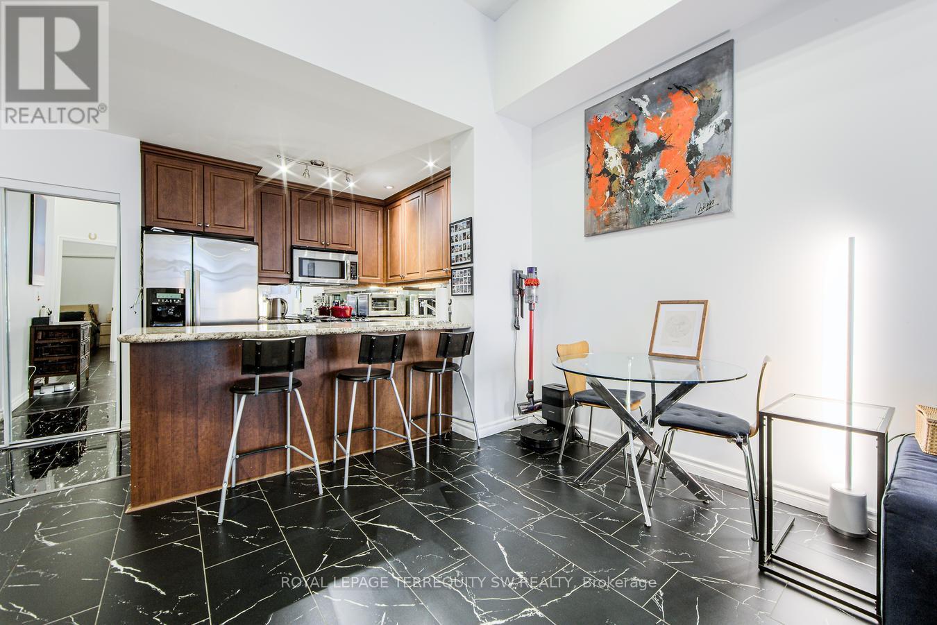 110 - 618 A Fleet Street, Toronto, Ontario  M5V 1B9 - Photo 12 - C12169327