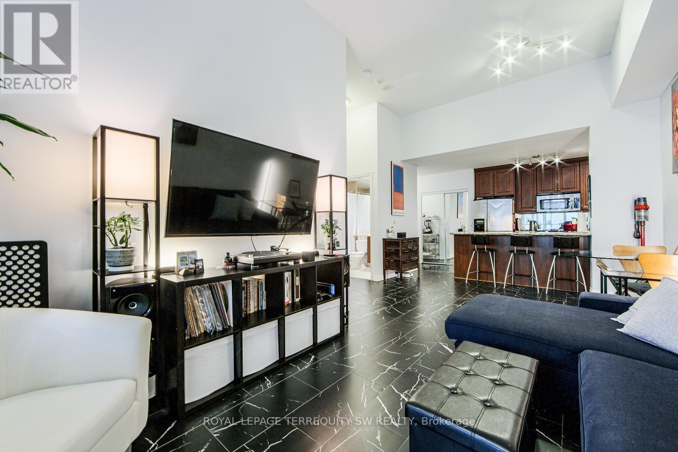 110 - 618 A Fleet Street, Toronto, Ontario  M5V 1B9 - Photo 17 - C12169327