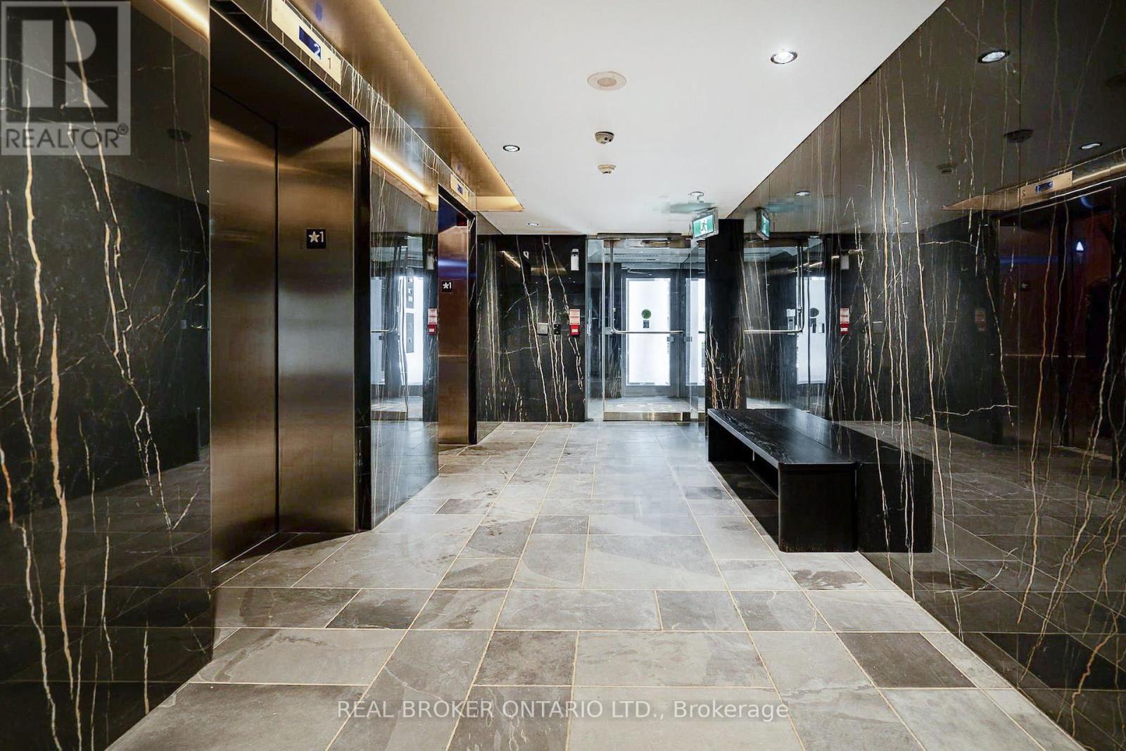1201 - 95 Bathurst Street, Toronto (Waterfront Communities), Ontario  M5V 0H7 - Photo 22 - C12169335