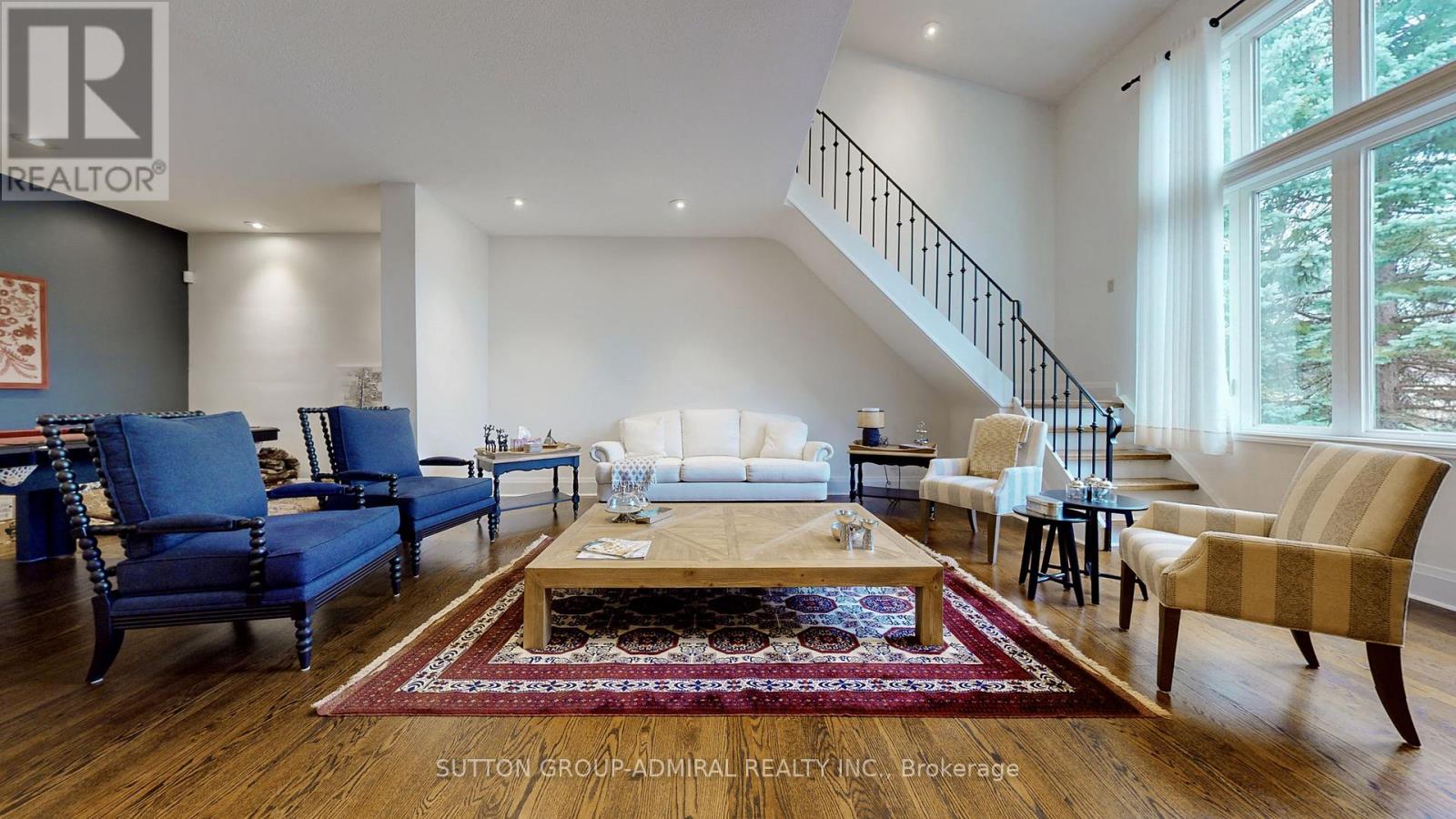 8 Mead Court, Toronto, Ontario  M2L 1A6 - Photo 10 - C12169381