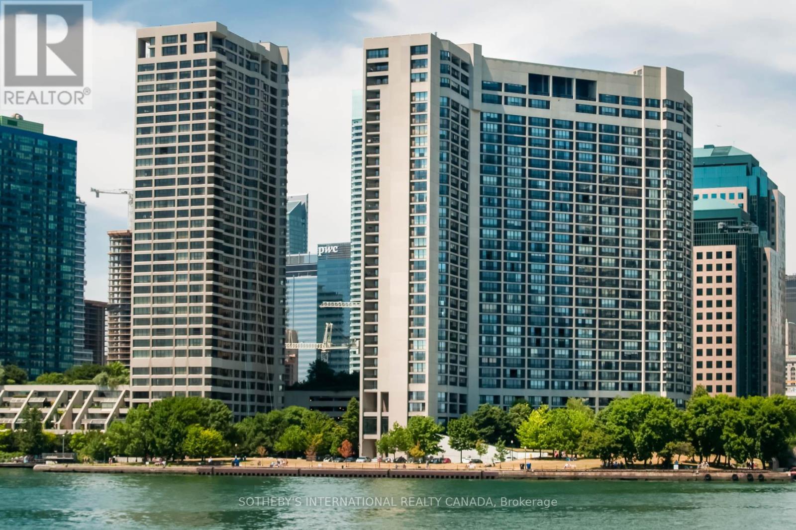 1429 - 33 HARBOUR SQUARE, Toronto, Ontario
