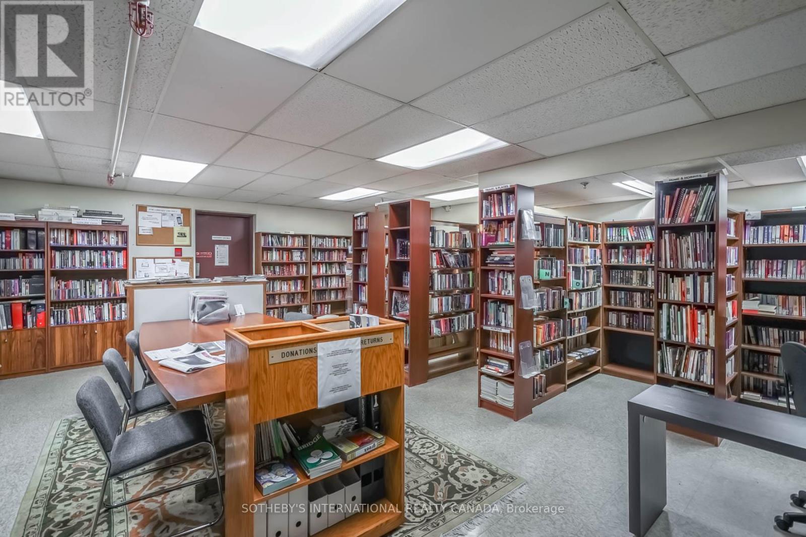 1429 - 33 Harbour Square, Toronto, Ontario  M5J 2G2 - Photo 29 - C12169445