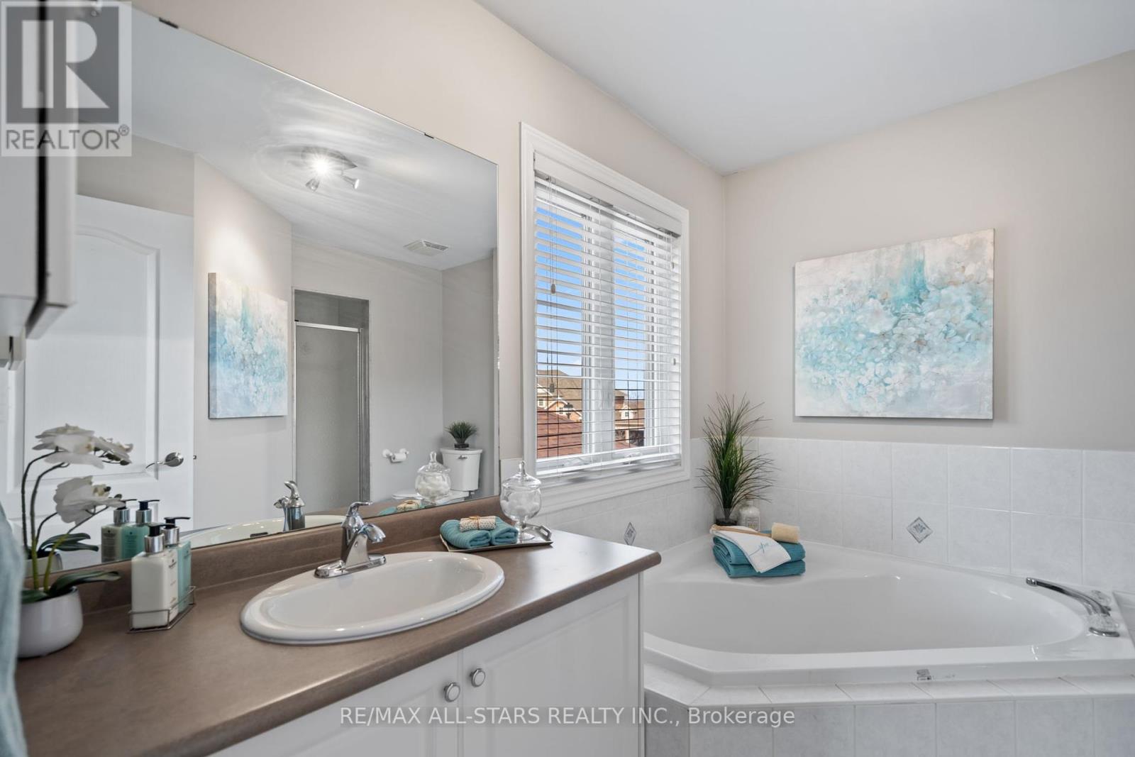 22 Brownscombe Crescent, Uxbridge, Ontario  L9P 1Y1 - Photo 19 - N12023206