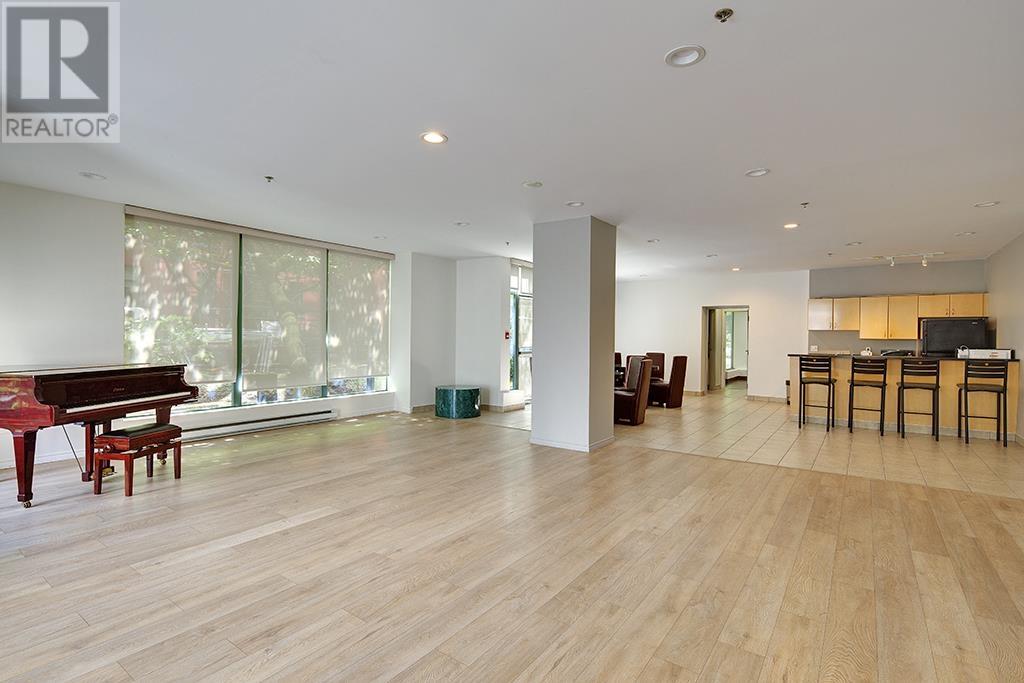 Listing Picture 25 of 30 : 1703 1239 W GEORGIA STREET, Vancouver / 溫哥華 - 魯藝地產 Yvonne Lu Group - MLS Medallion Club Member