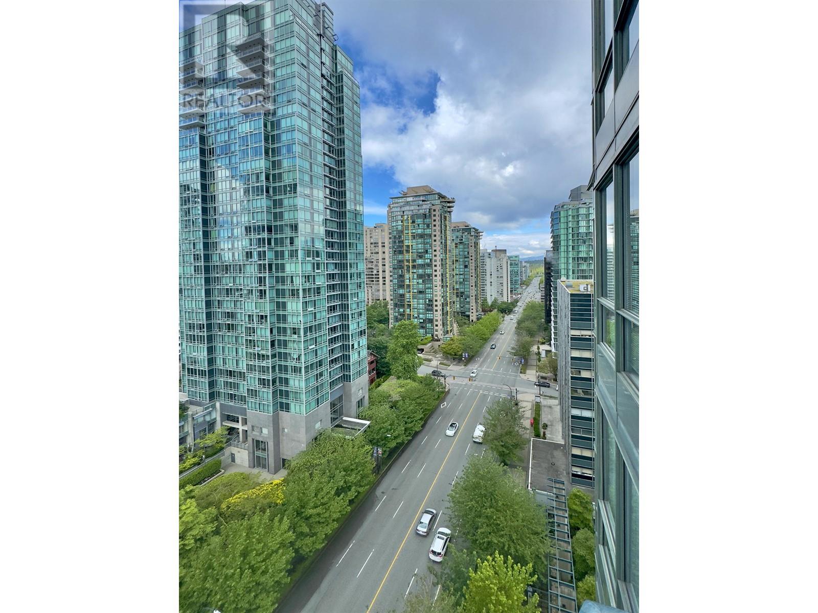 Listing Picture 29 of 30 : 1703 1239 W GEORGIA STREET, Vancouver / 溫哥華 - 魯藝地產 Yvonne Lu Group - MLS Medallion Club Member