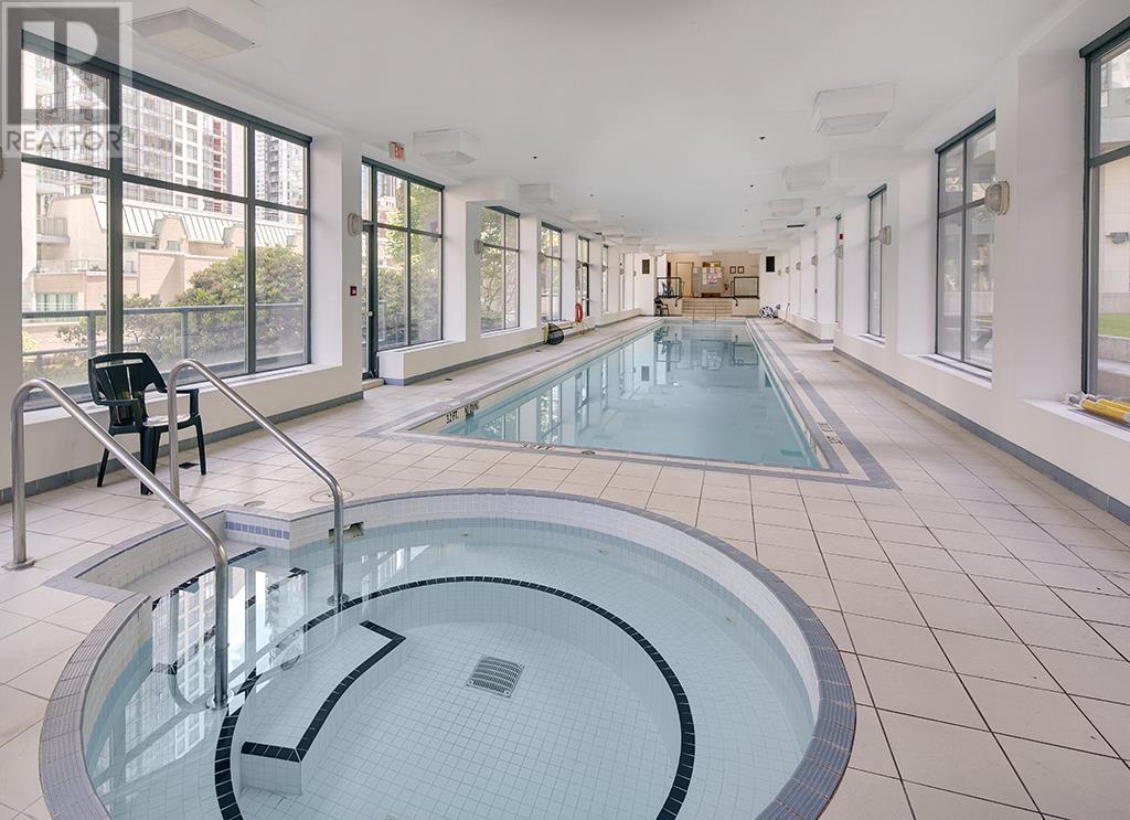 Listing Picture 22 of 30 : 1703 1239 W GEORGIA STREET, Vancouver / 溫哥華 - 魯藝地產 Yvonne Lu Group - MLS Medallion Club Member