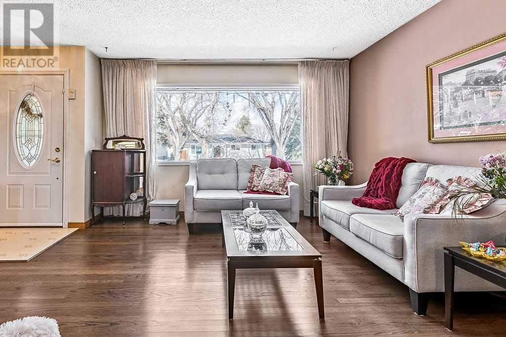74 Armstrong Crescent Se, Calgary, Alberta  T2J 0X3 - Photo 8 - A2208585