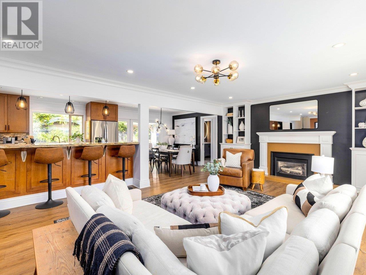 Property at 1050 EDEN CRESCENT image 2