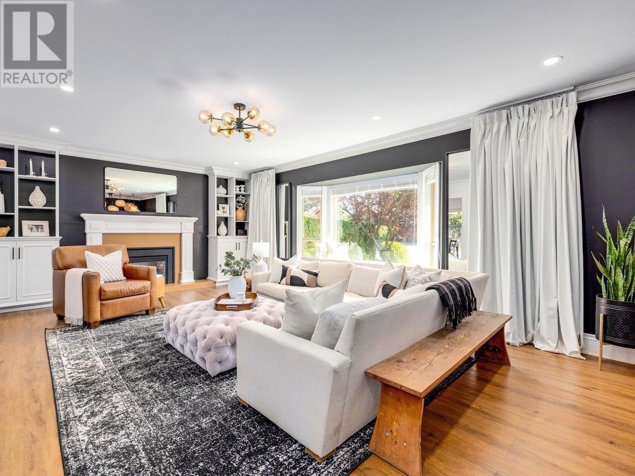 Property at 1050 EDEN CRESCENT image 3