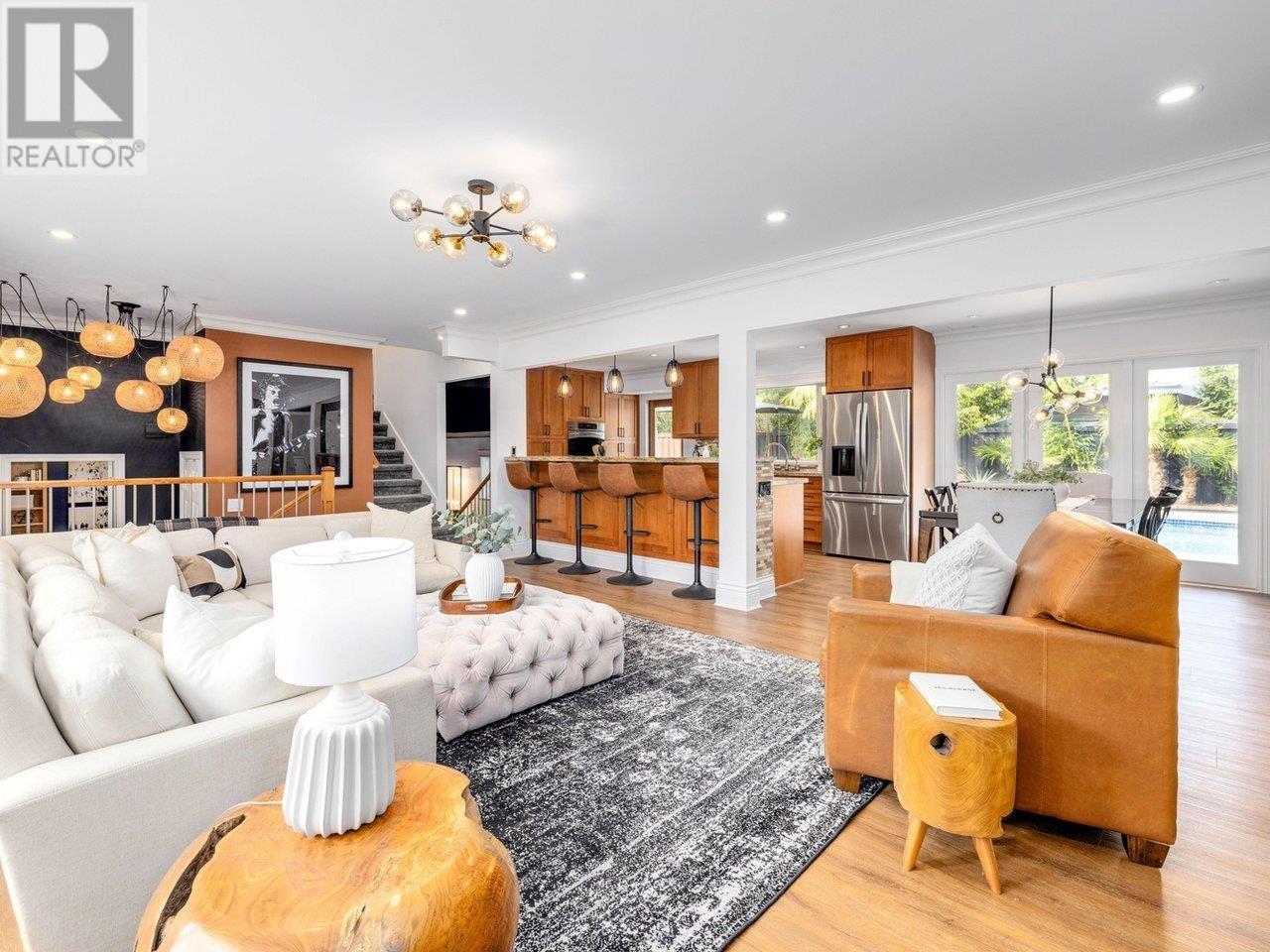 Property at 1050 EDEN CRESCENT image 4