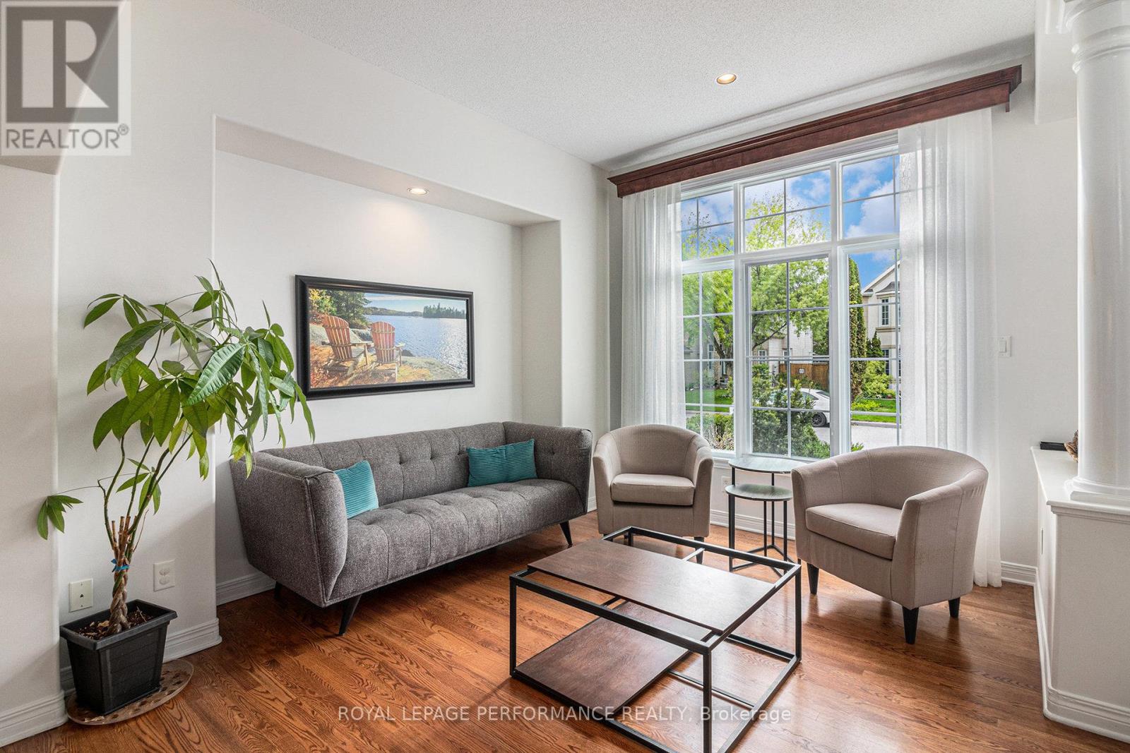 3712 Mountain Meadows Crescent, Ottawa, Ontario  K1V 1V7 - Photo 10 - X12169525