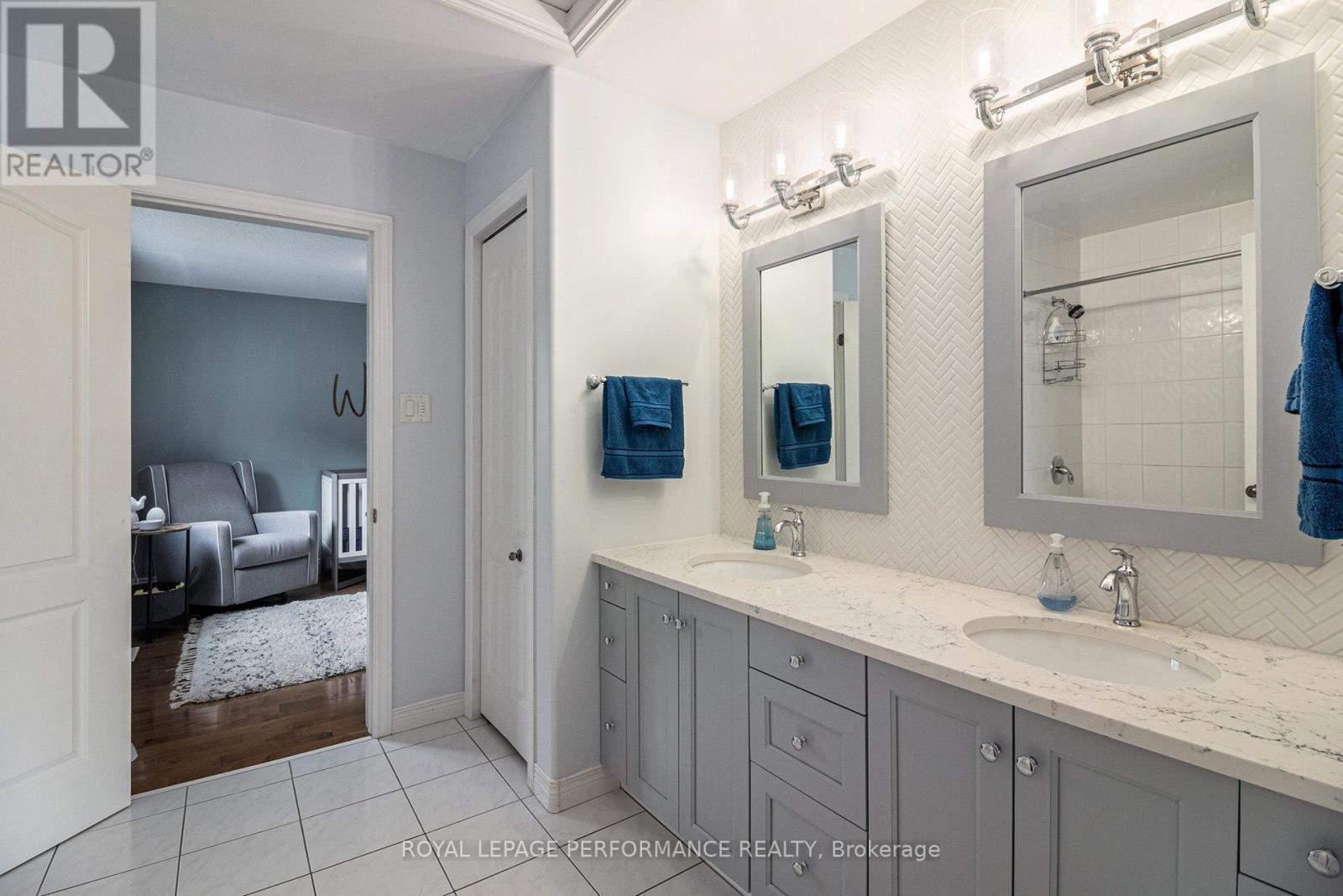 3712 Mountain Meadows Crescent, Ottawa, Ontario  K1V 1V7 - Photo 24 - X12169525
