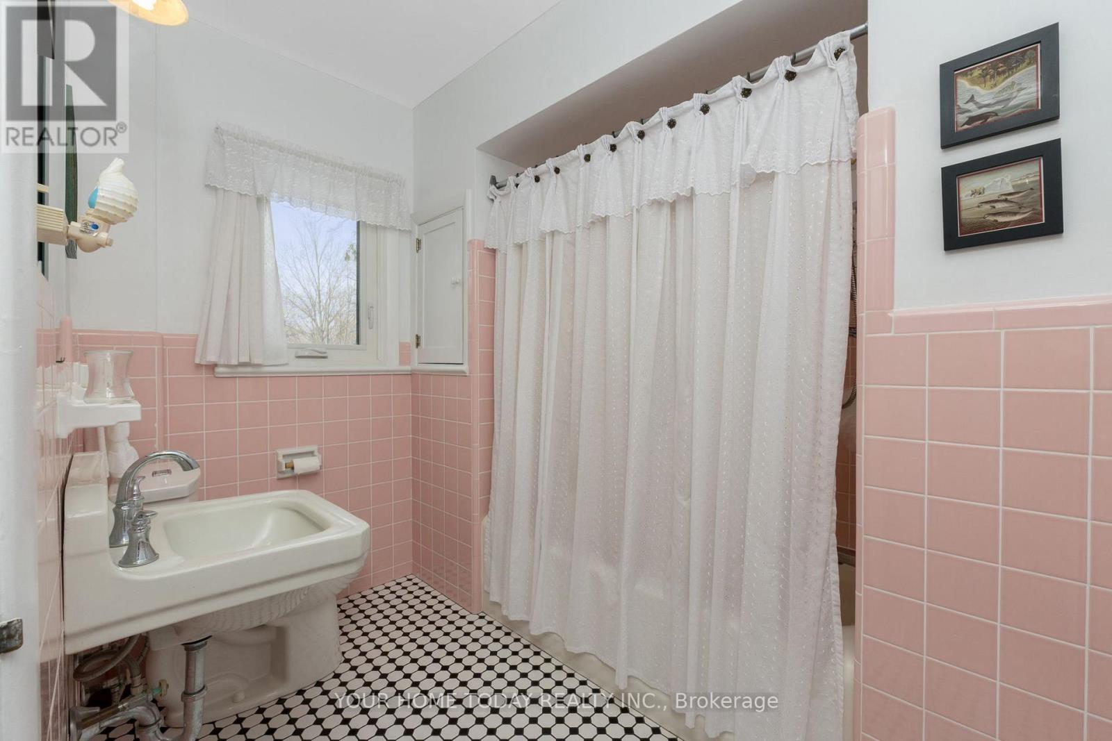 133 Main Street S, Halton Hills, Ontario  L7G 3E5 - Photo 25 - W12166606
