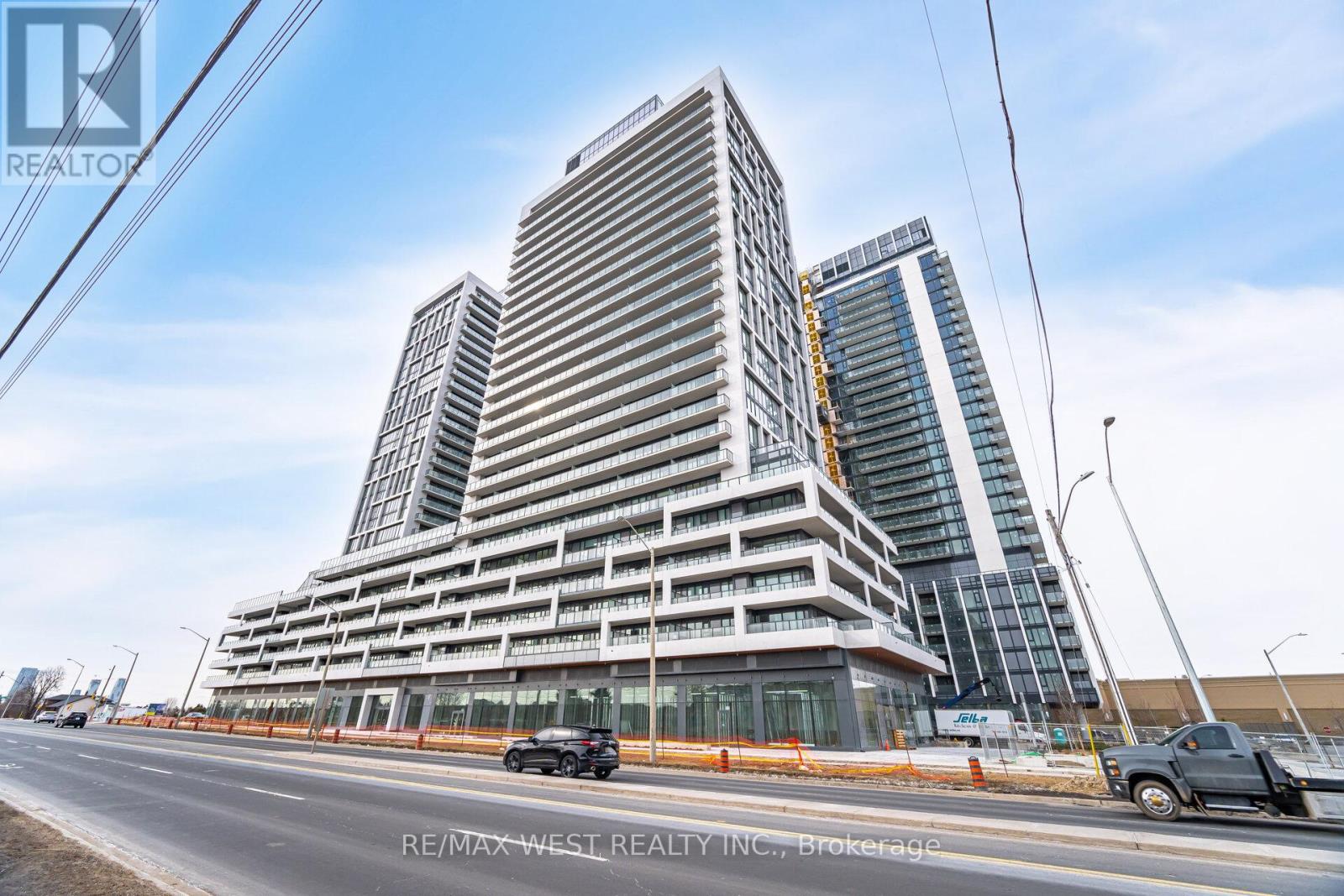 2201 - 8960 JANE STREET, Vaughan, Ontario