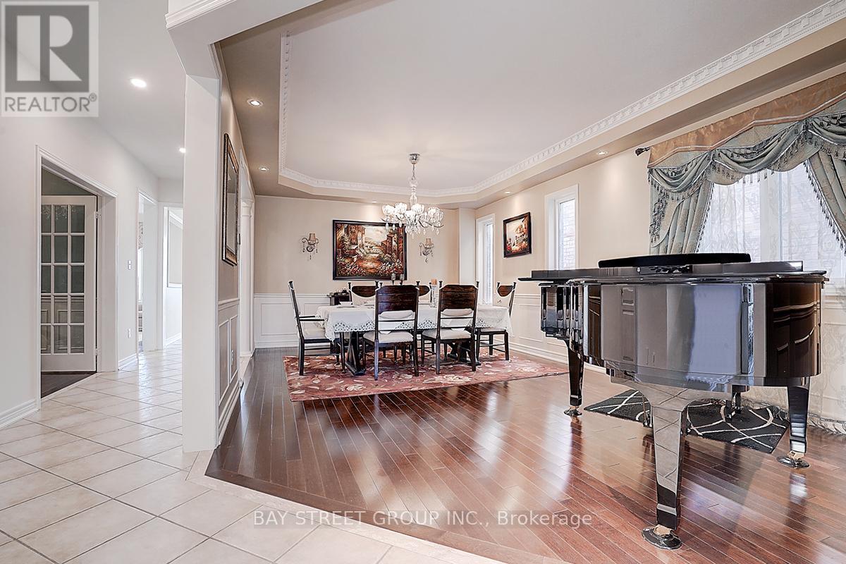 256 Borealis Avenue, Aurora, Ontario  L4G 7T6 - Photo 10 - N12169337