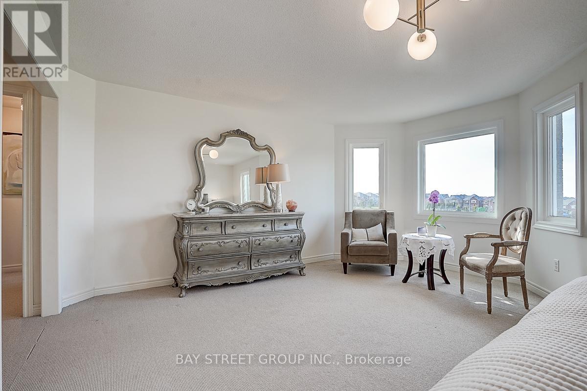 256 Borealis Avenue, Aurora, Ontario  L4G 7T6 - Photo 31 - N12169337