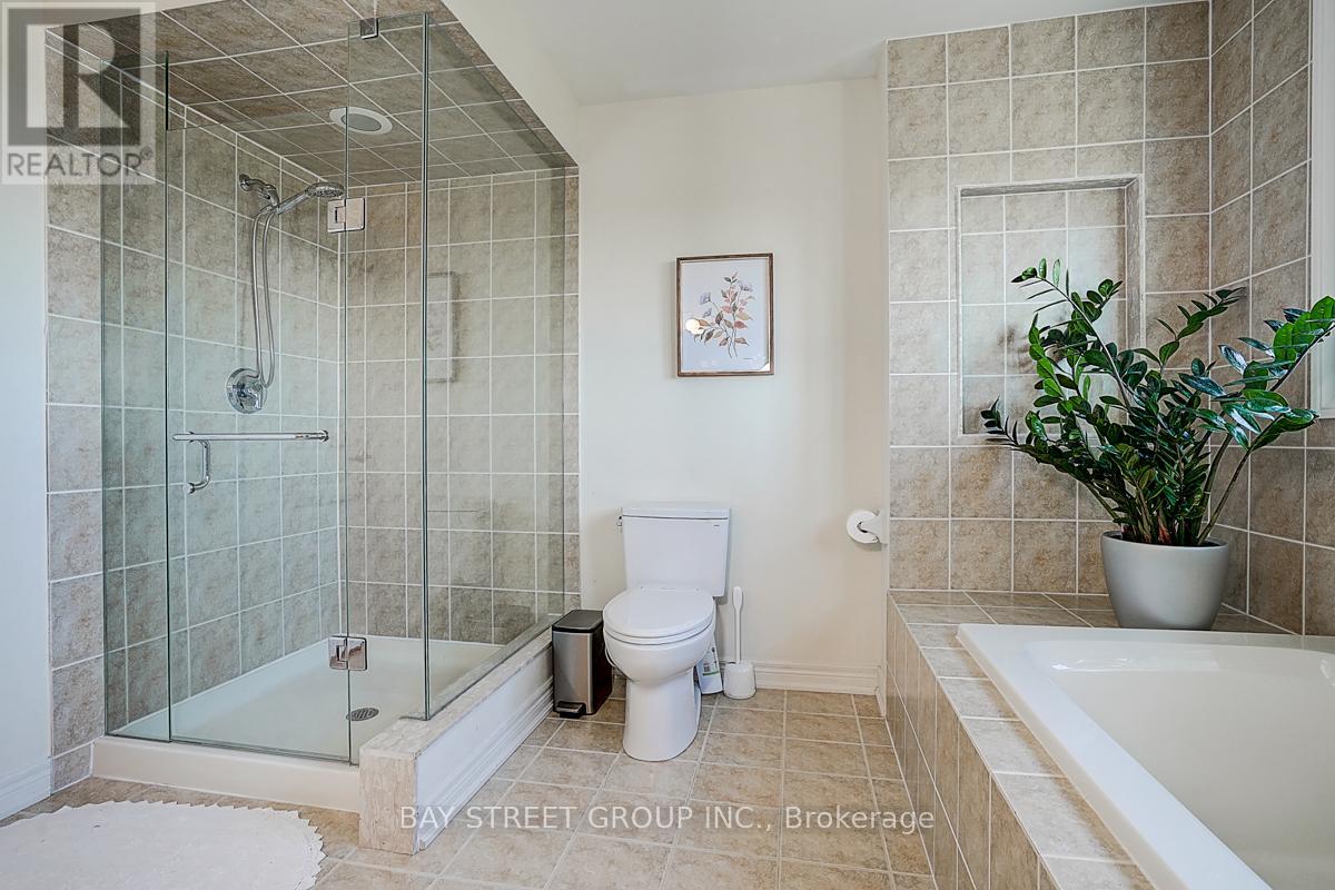 256 Borealis Avenue, Aurora, Ontario  L4G 7T6 - Photo 33 - N12169337