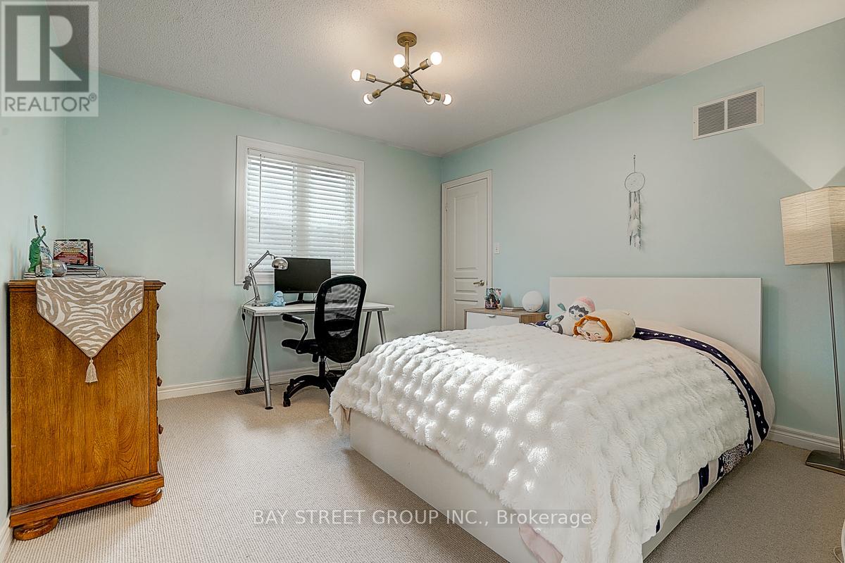 256 Borealis Avenue, Aurora, Ontario  L4G 7T6 - Photo 37 - N12169337