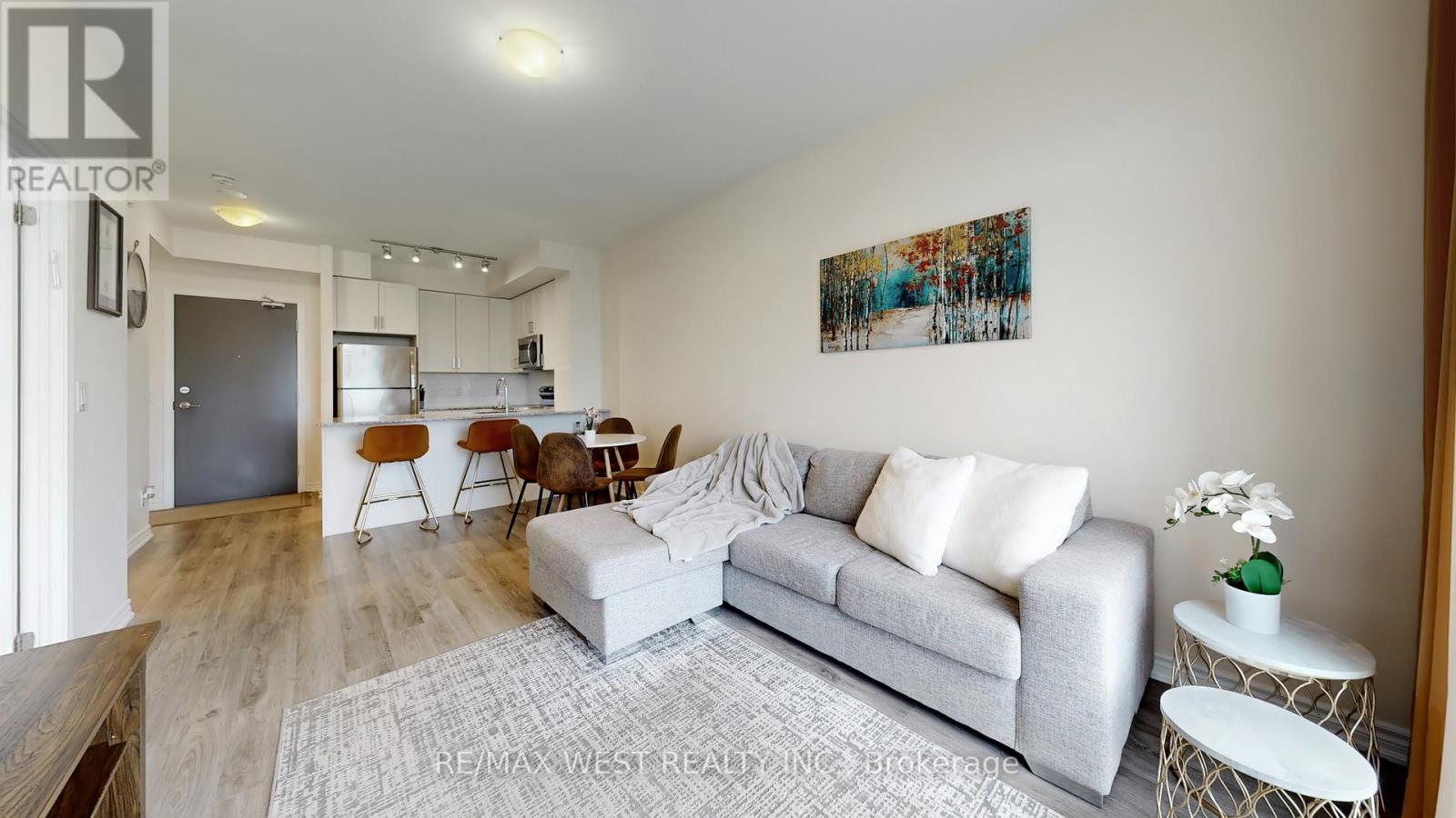 Property at 718 - 11611 YONGE STREET image 5