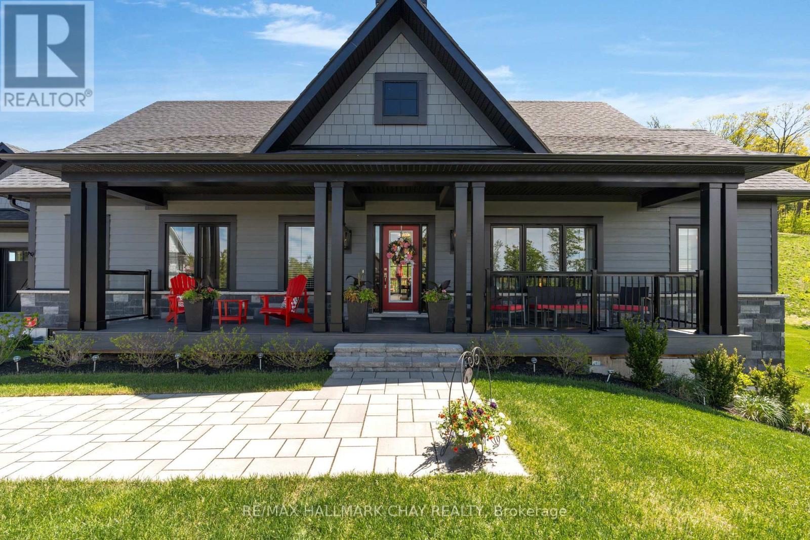 Property at 43 THOROUGHBRED DRIVE image 2