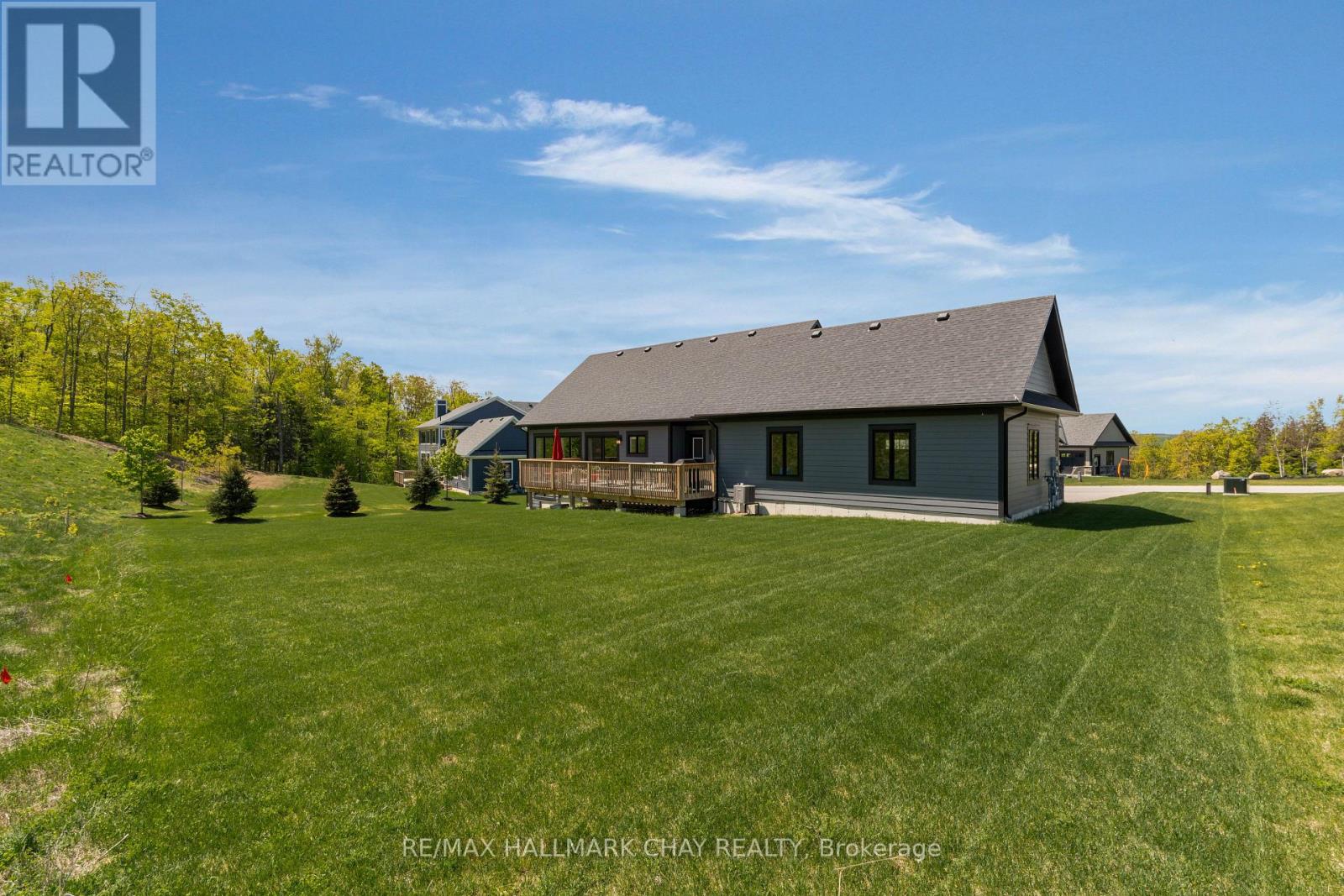 Property at 43 THOROUGHBRED DRIVE image 5