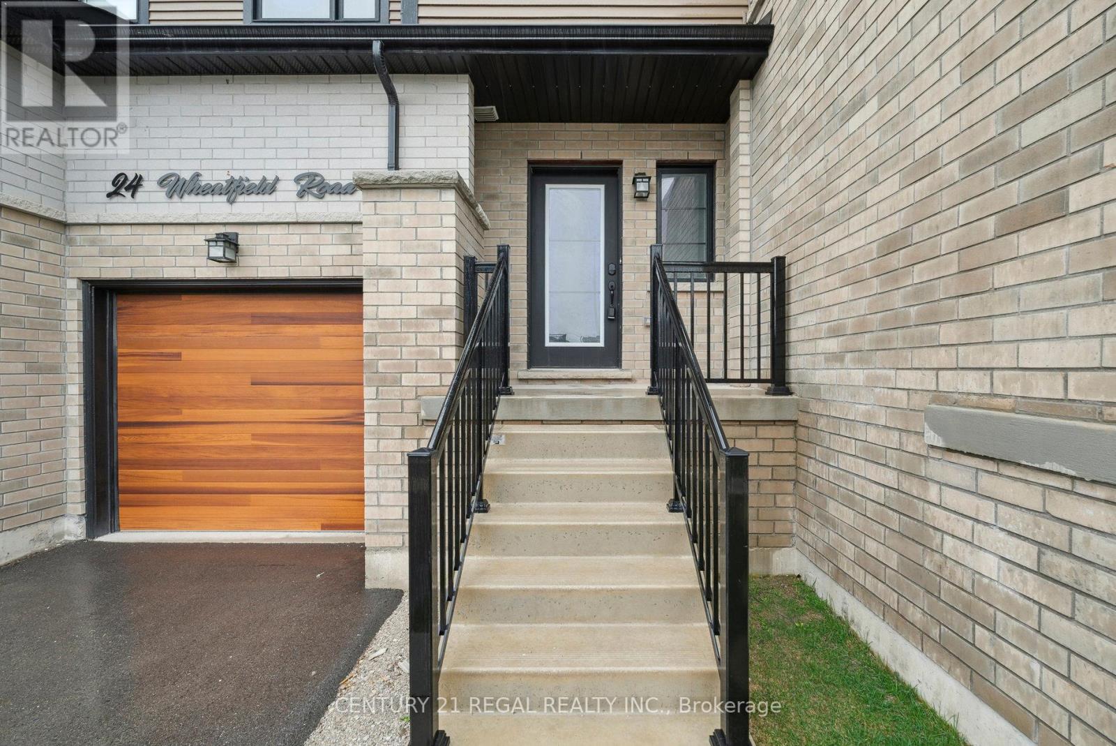 24 Wheatfield Road, Barrie, Ontario  L9J 0C2 - Photo 3 - S12169363