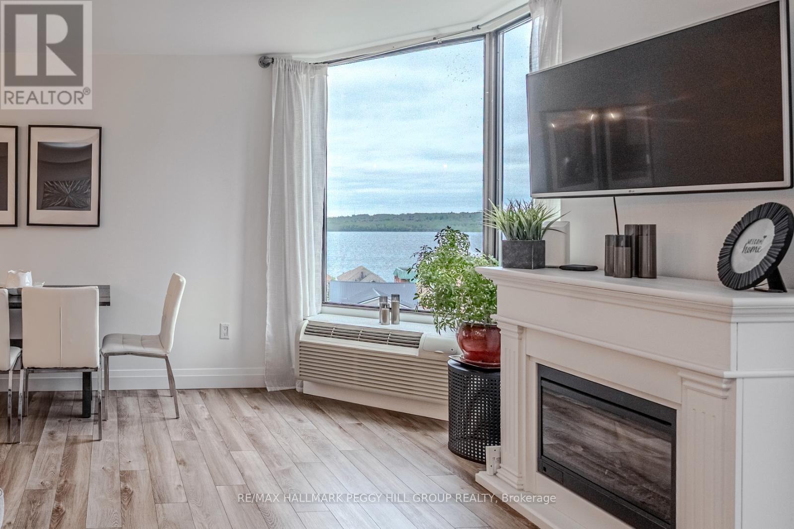 504 - 181 Collier Street, Barrie, Ontario  L4M 5L6 - Photo 4 - S12169397