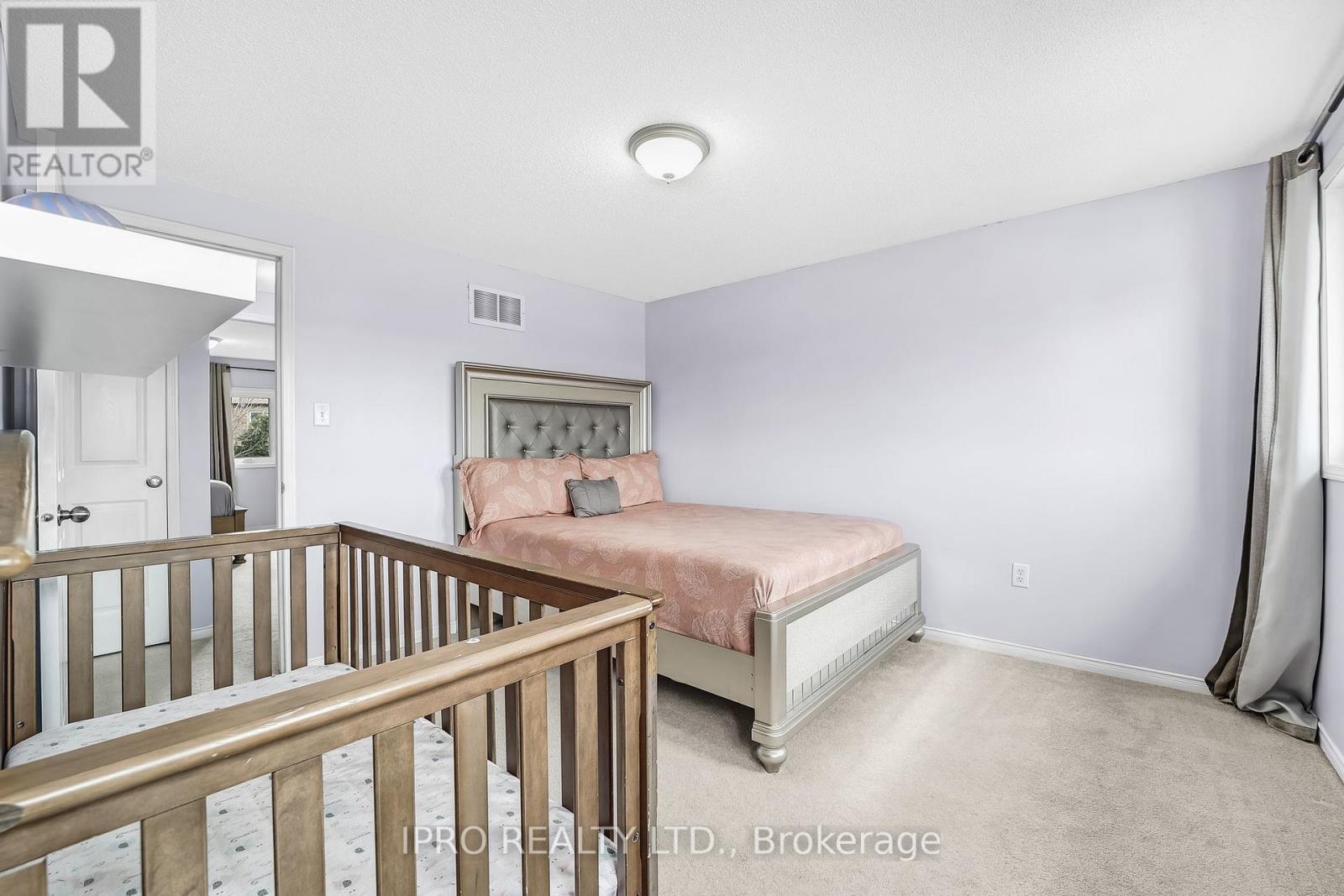 313 Dunsmore Lane, Barrie, Ontario  L4M 7A8 - Photo 15 - S12169471