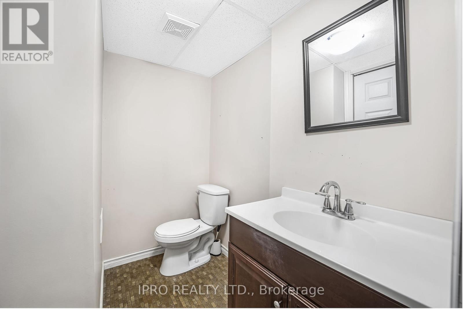 313 Dunsmore Lane, Barrie, Ontario  L4M 7A8 - Photo 20 - S12169471