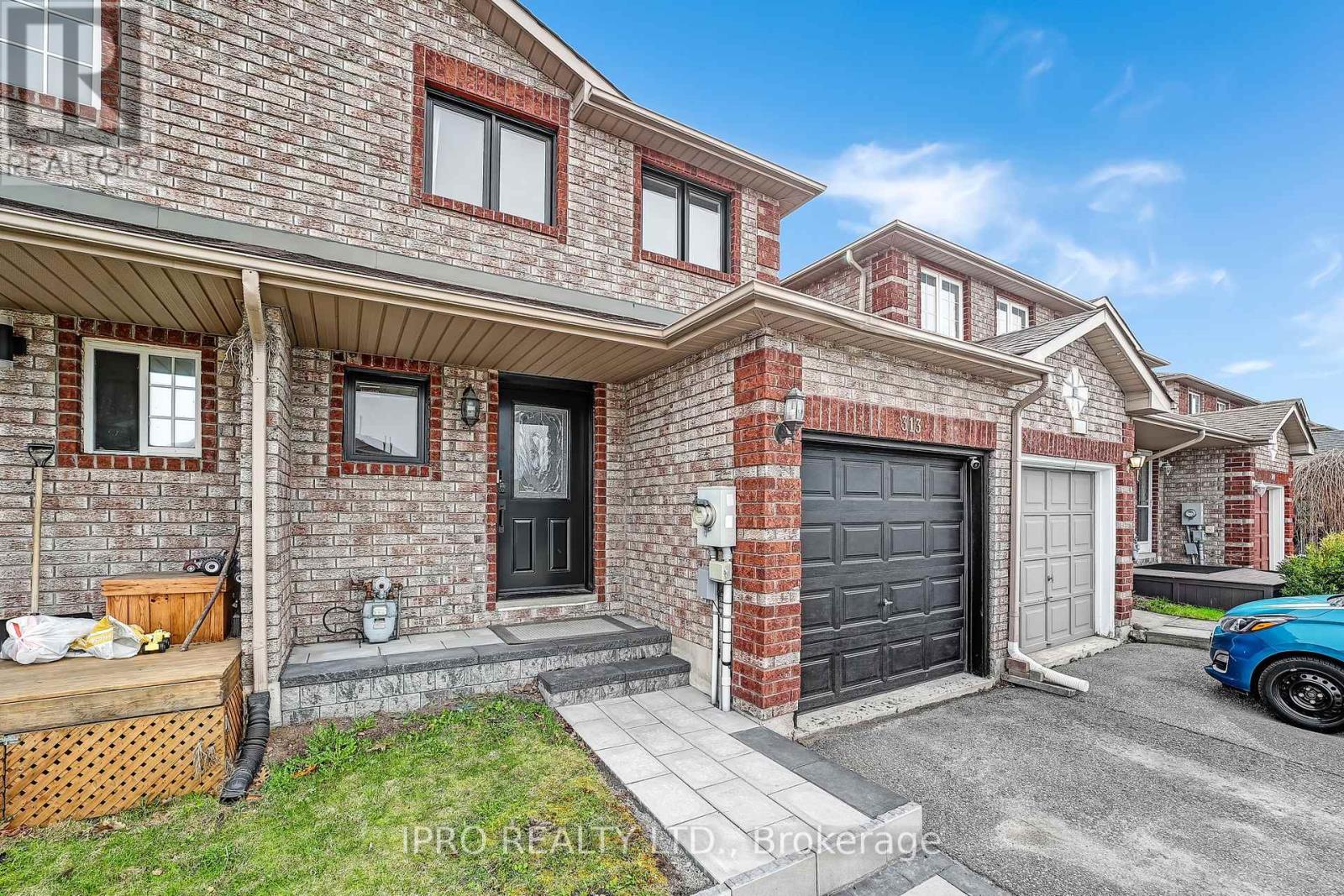 313 Dunsmore Lane, Barrie, Ontario  L4M 7A8 - Photo 3 - S12169471