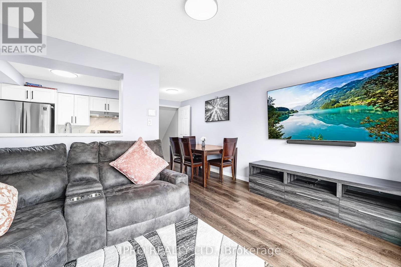 313 Dunsmore Lane, Barrie, Ontario  L4M 7A8 - Photo 7 - S12169471