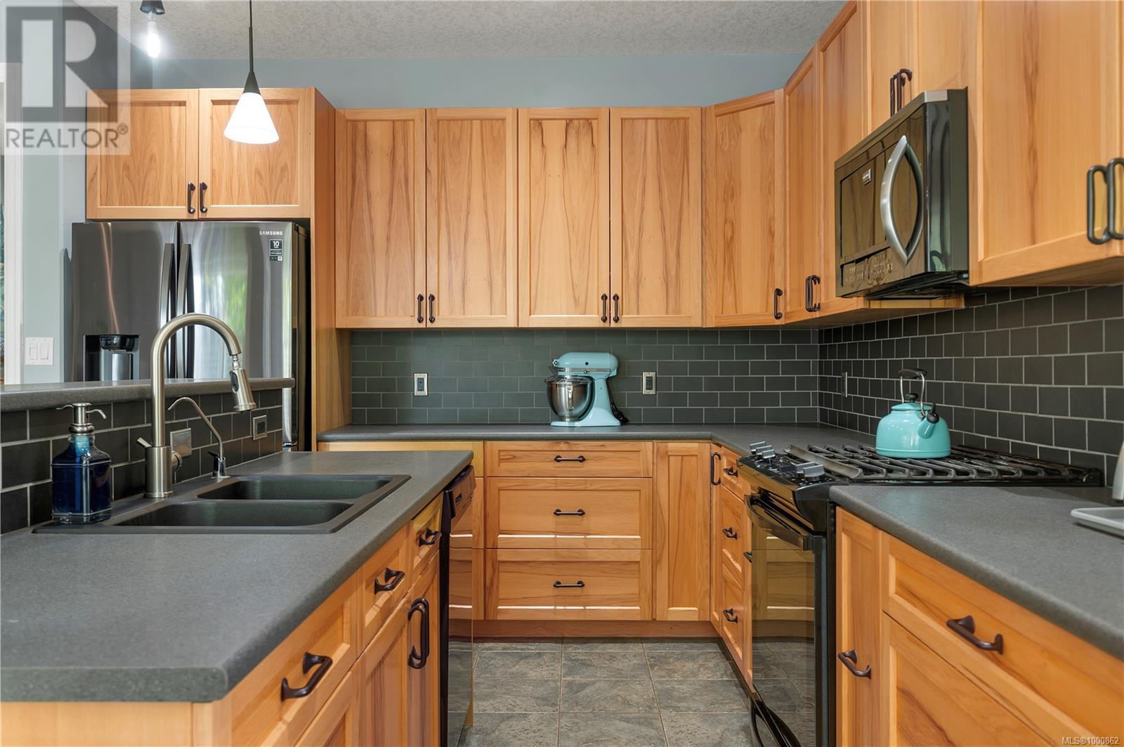 Property at 369 Serenity Dr image 4