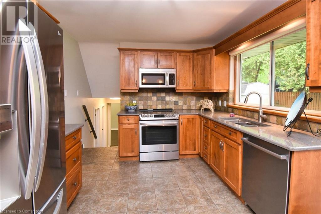 6 Johnston Avenue, Dundas, Ontario  L9H 5E3 - Photo 12 - 40703492