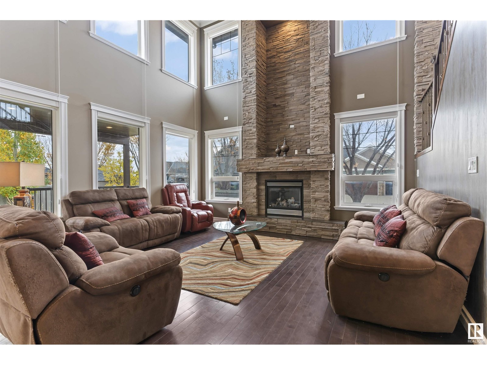 Property at 1254 ADAMSON DR SW image 4