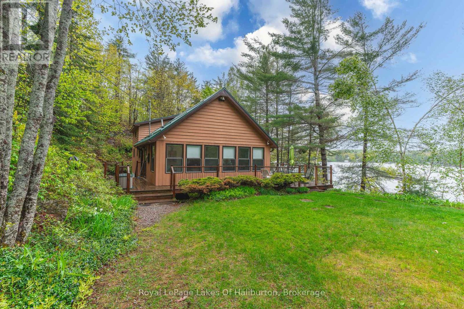 1029 Cam-Walt Trail, Minden Hills, Ontario  K0M 2K0 - Photo 4 - X12166173