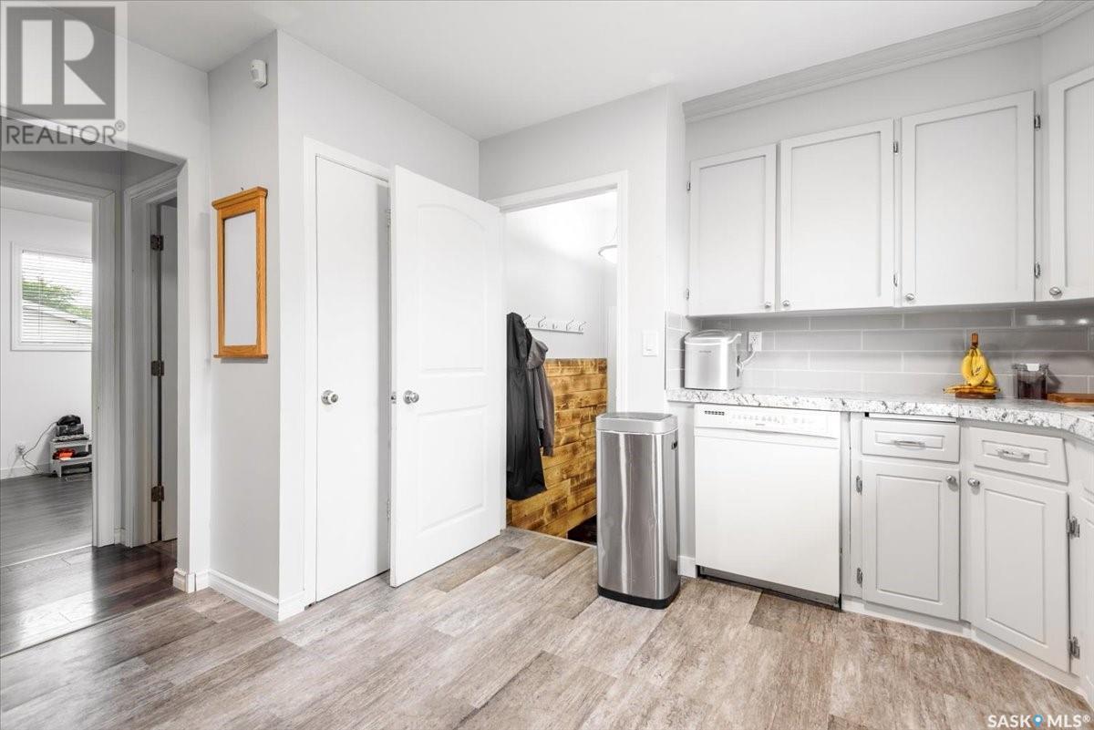 345 Forget Street, Regina, Saskatchewan  S4R 4X7 - Photo 4 - SK006742