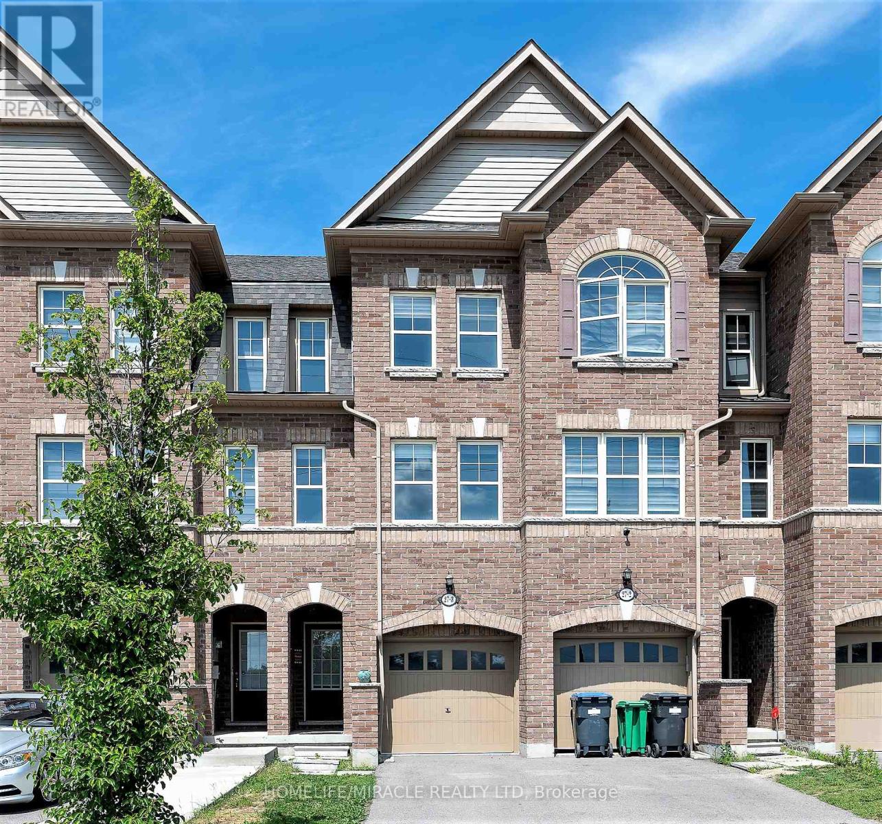 3 - 27 Pennycross Crescent, Brampton, Ontario  L7A 4M1 - Photo 2 - W12169283