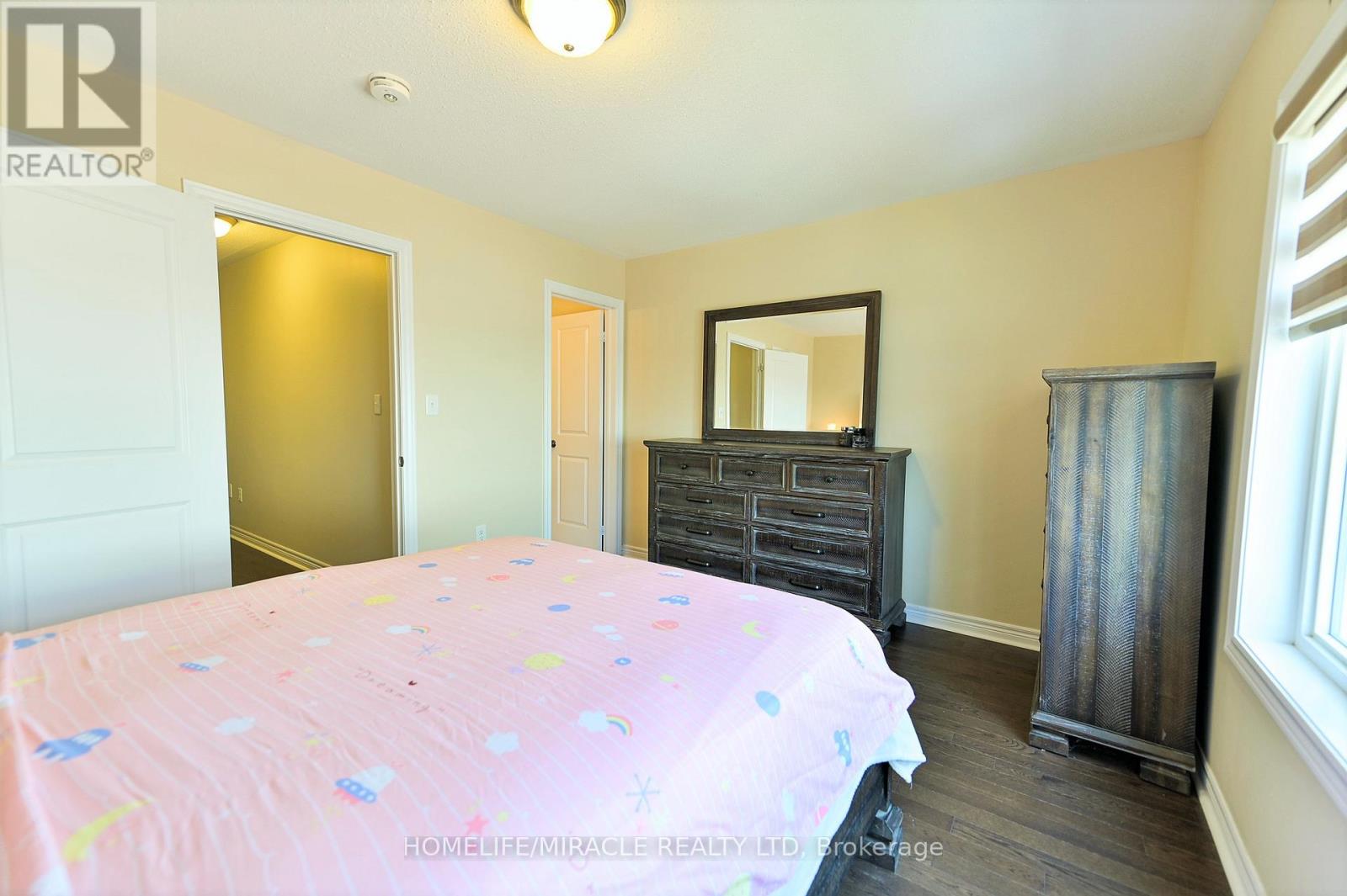 3 - 27 Pennycross Crescent, Brampton (Northwest Brampton), Ontario  L7A 4M1 - Photo 20 - W12169283