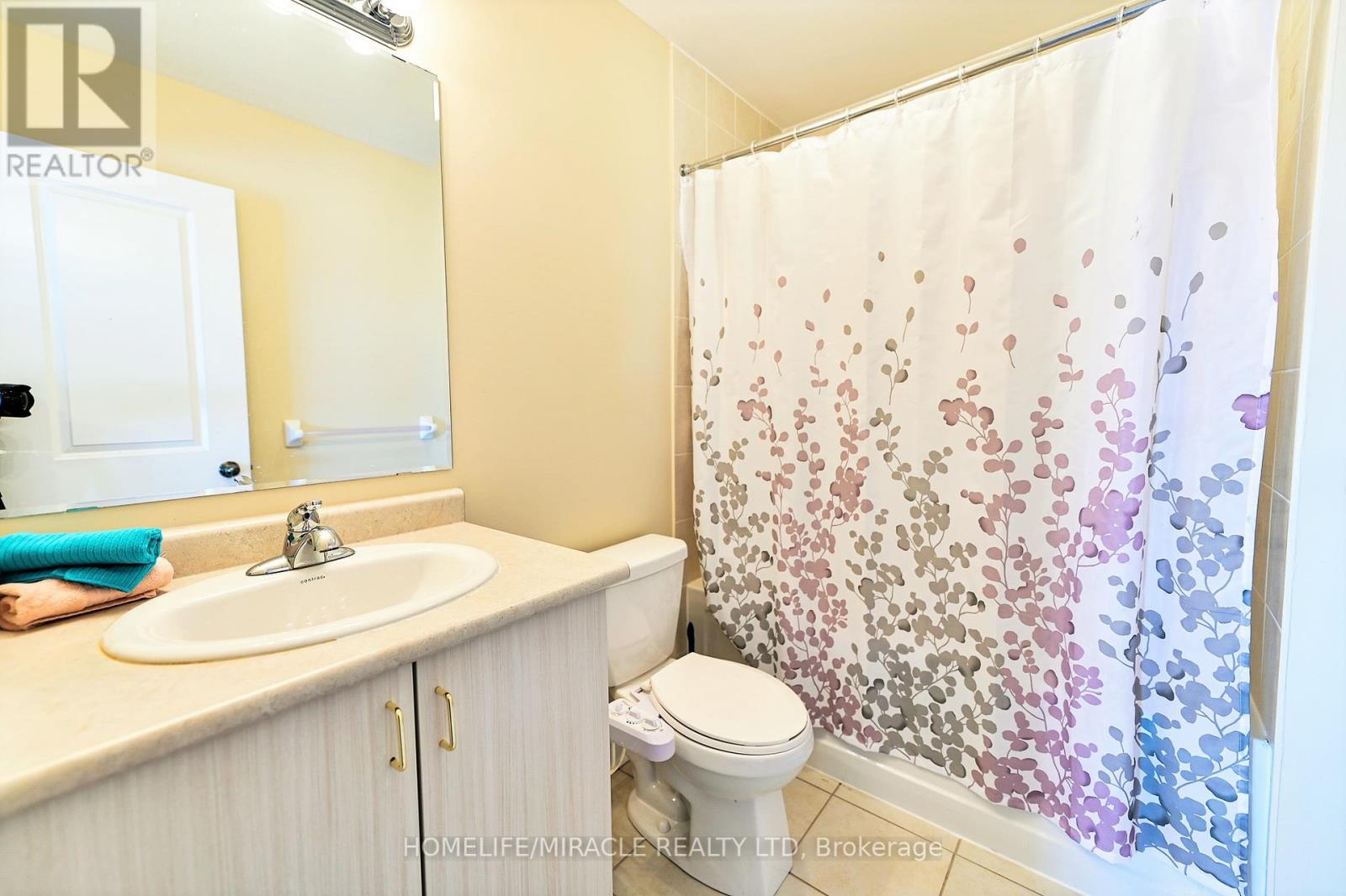 3 - 27 Pennycross Crescent, Brampton (Northwest Brampton), Ontario  L7A 4M1 - Photo 21 - W12169283