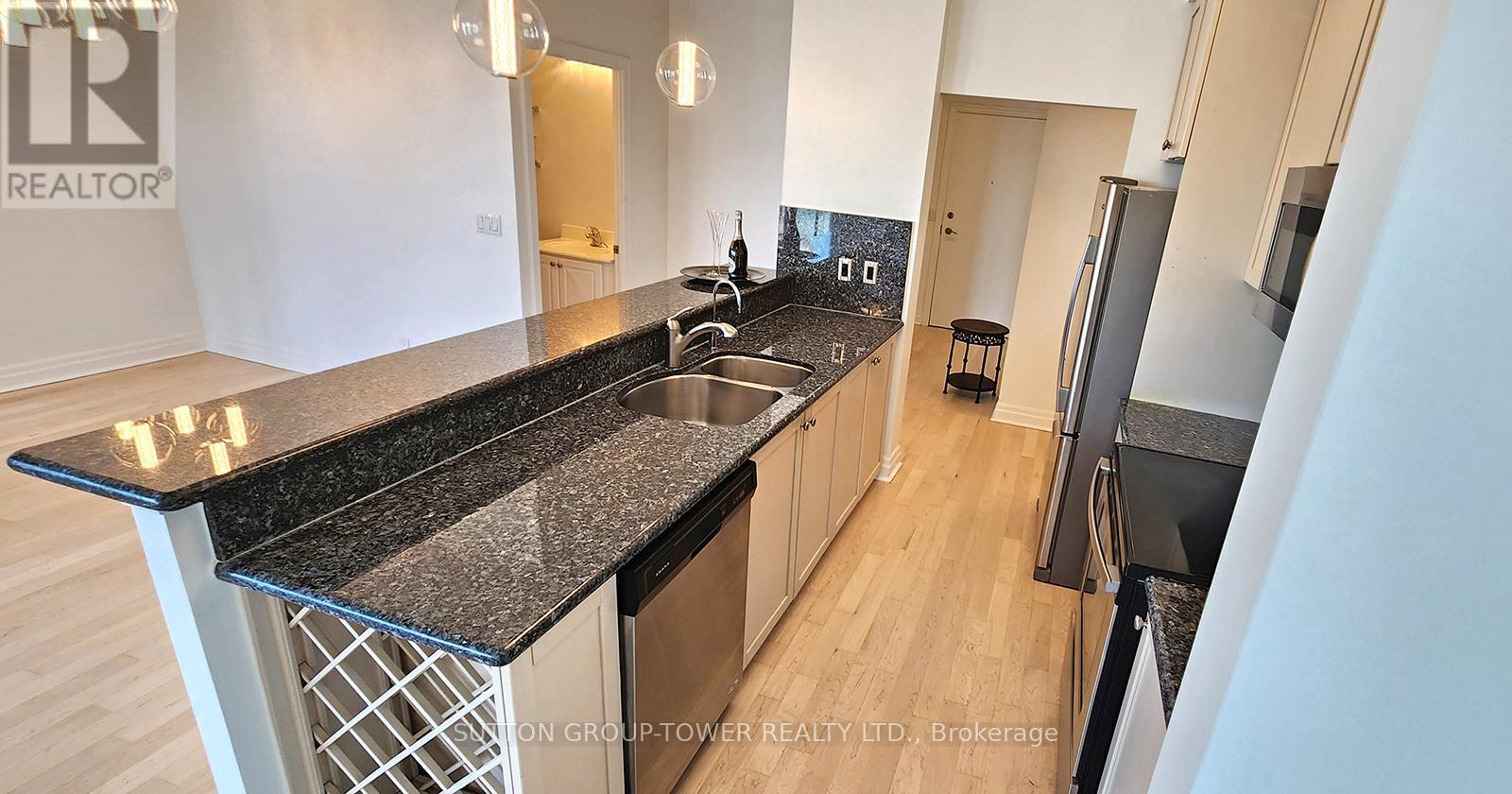 Suite 2205 - 2121 Lake Shore Boulevard W, Toronto, Ontario  M8V 4E9 - Photo 10 - W12169324